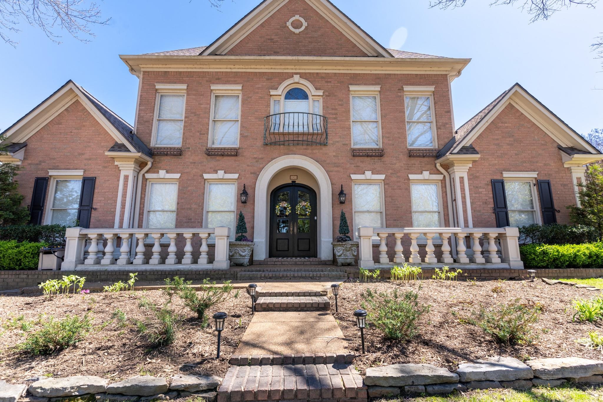 1911 ALMADALE FARMS PKY