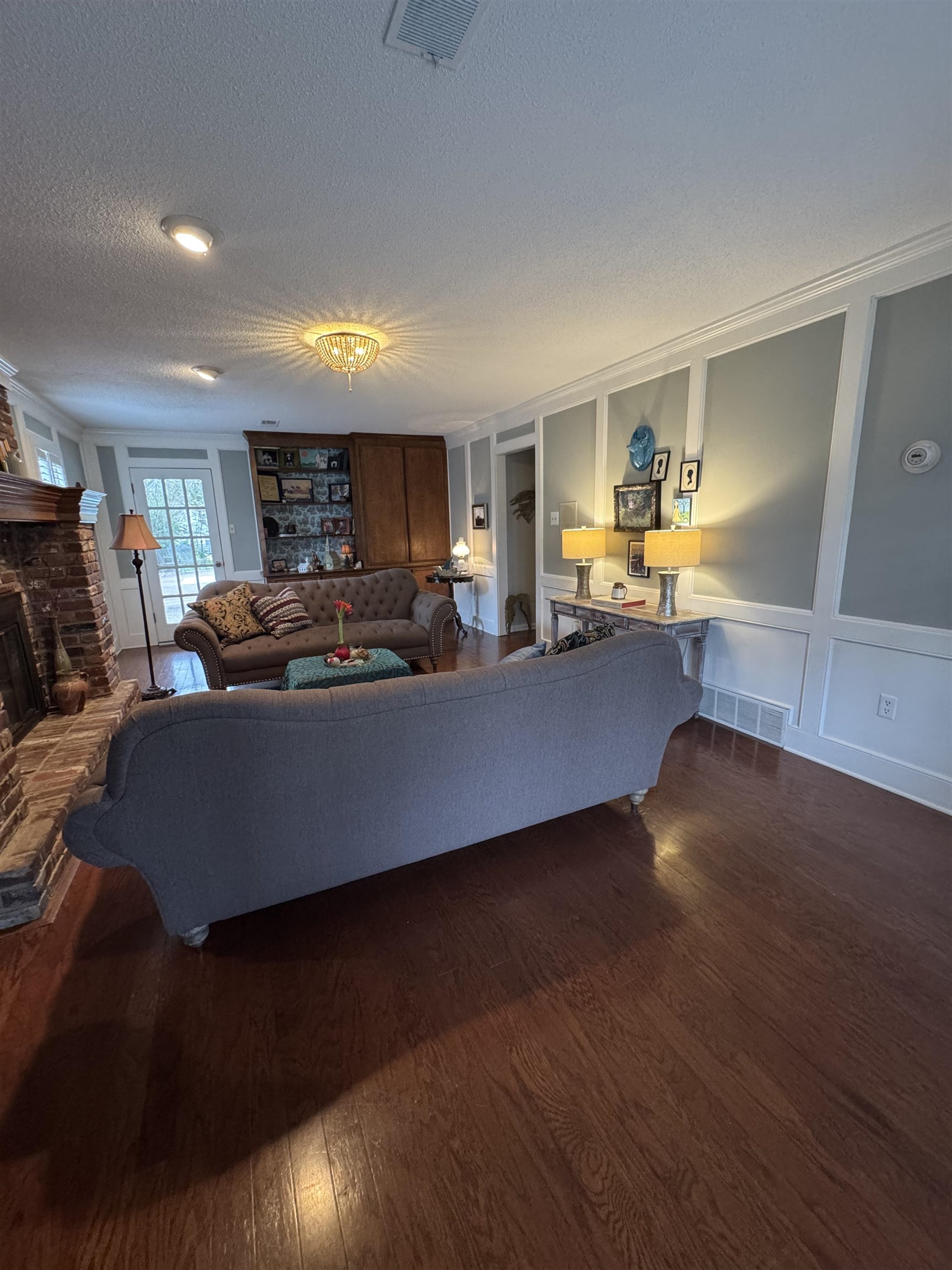 2427 CALKINS RD