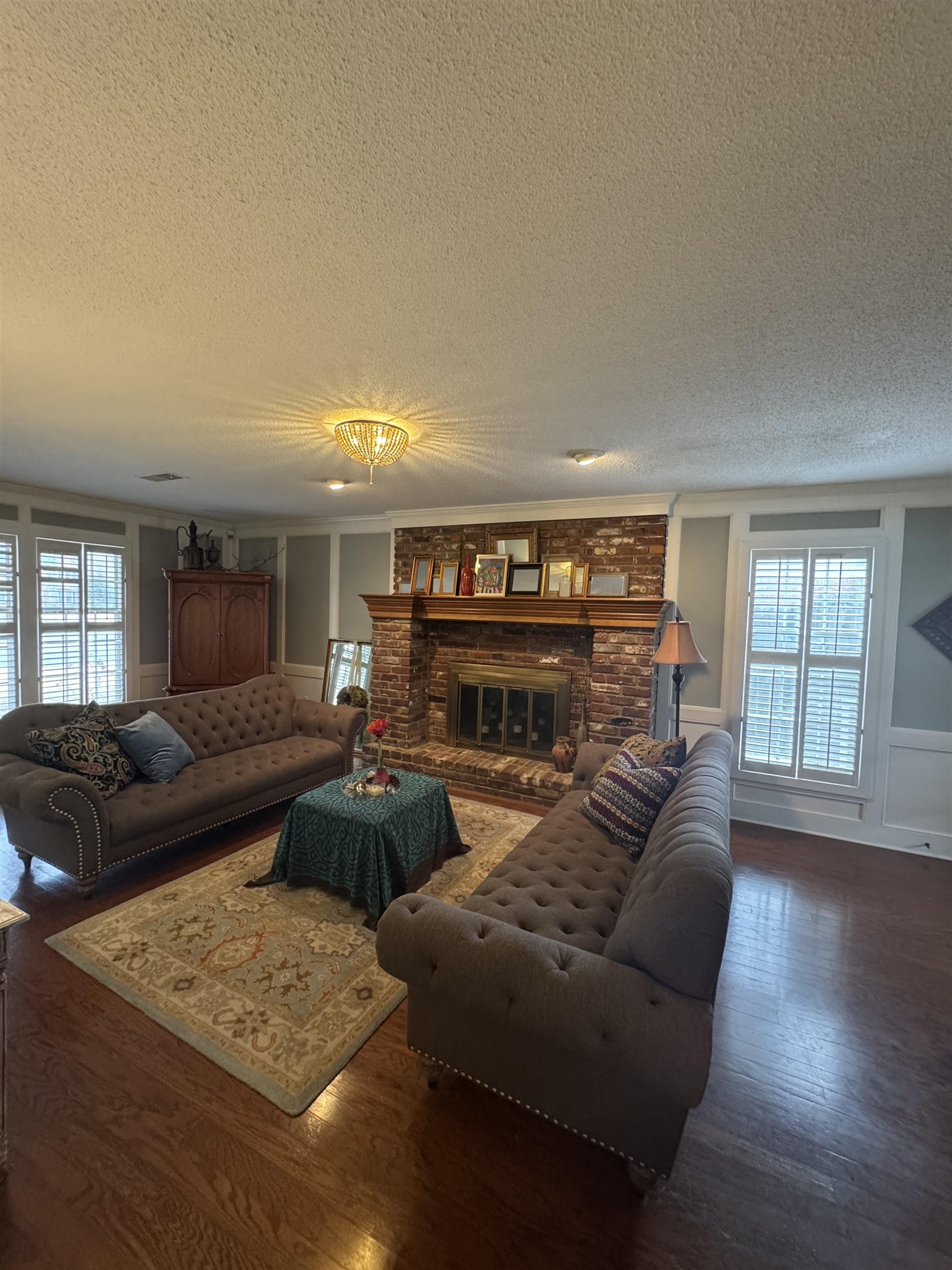 2427 CALKINS RD