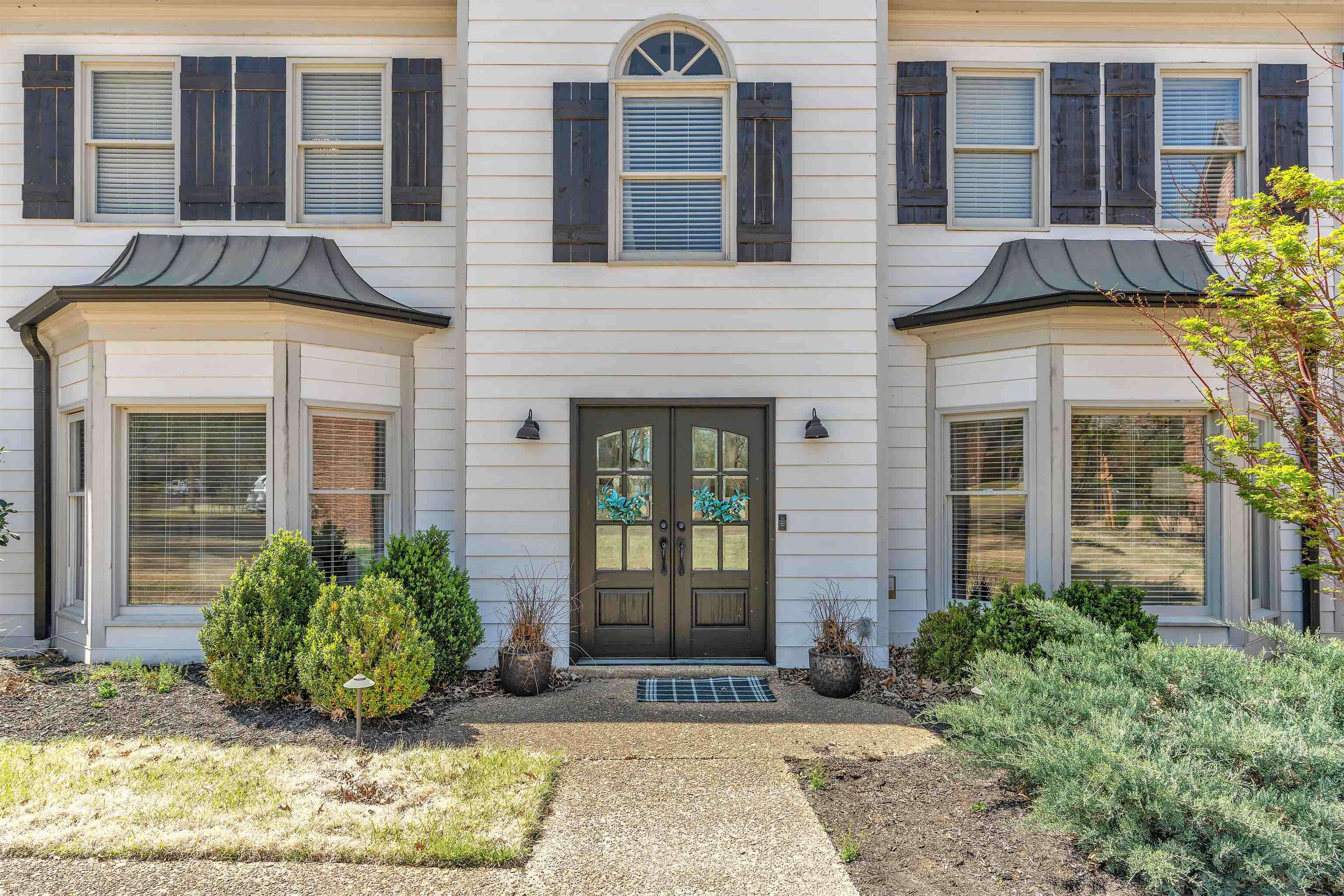 2773 W LEVEE OAKS DR
