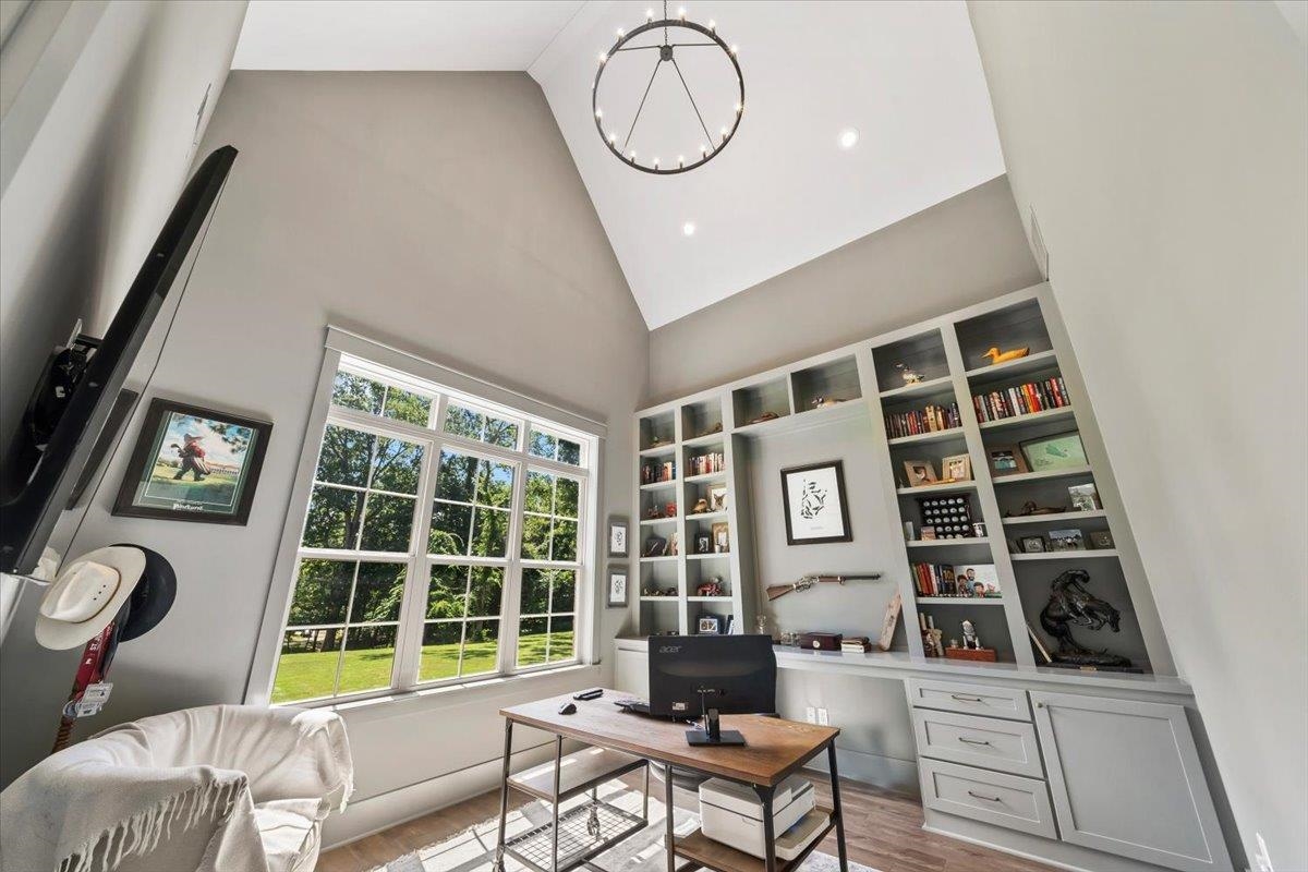 211 S COLLIERVILLE-ARLINGTON RD