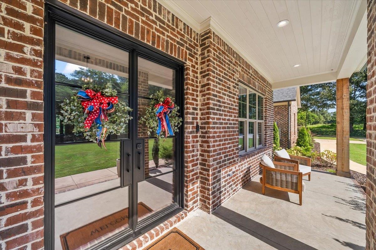 211 S COLLIERVILLE-ARLINGTON RD