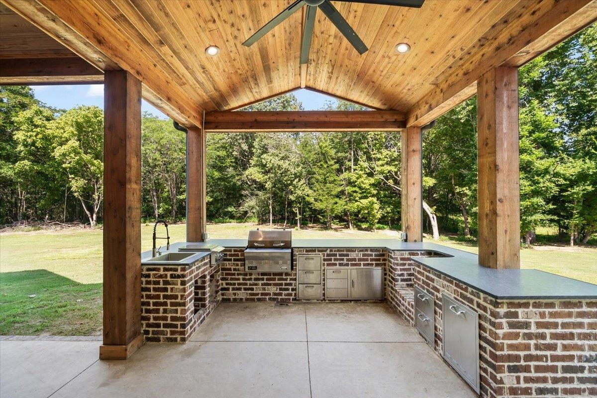 211 S COLLIERVILLE-ARLINGTON RD