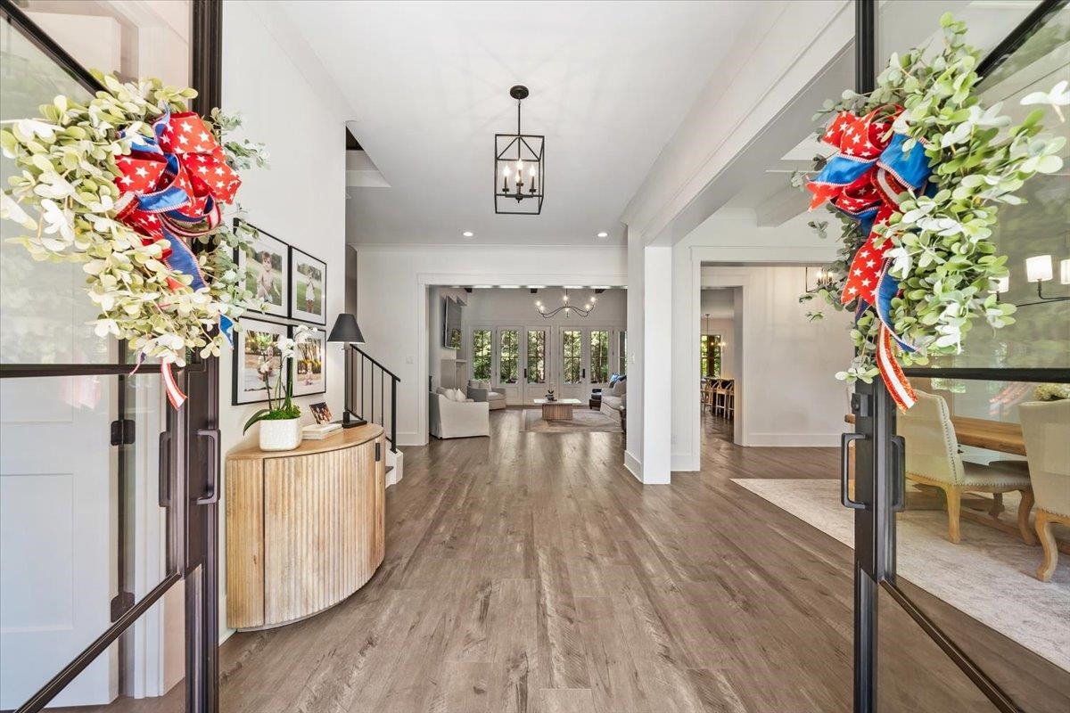 211 S COLLIERVILLE-ARLINGTON RD