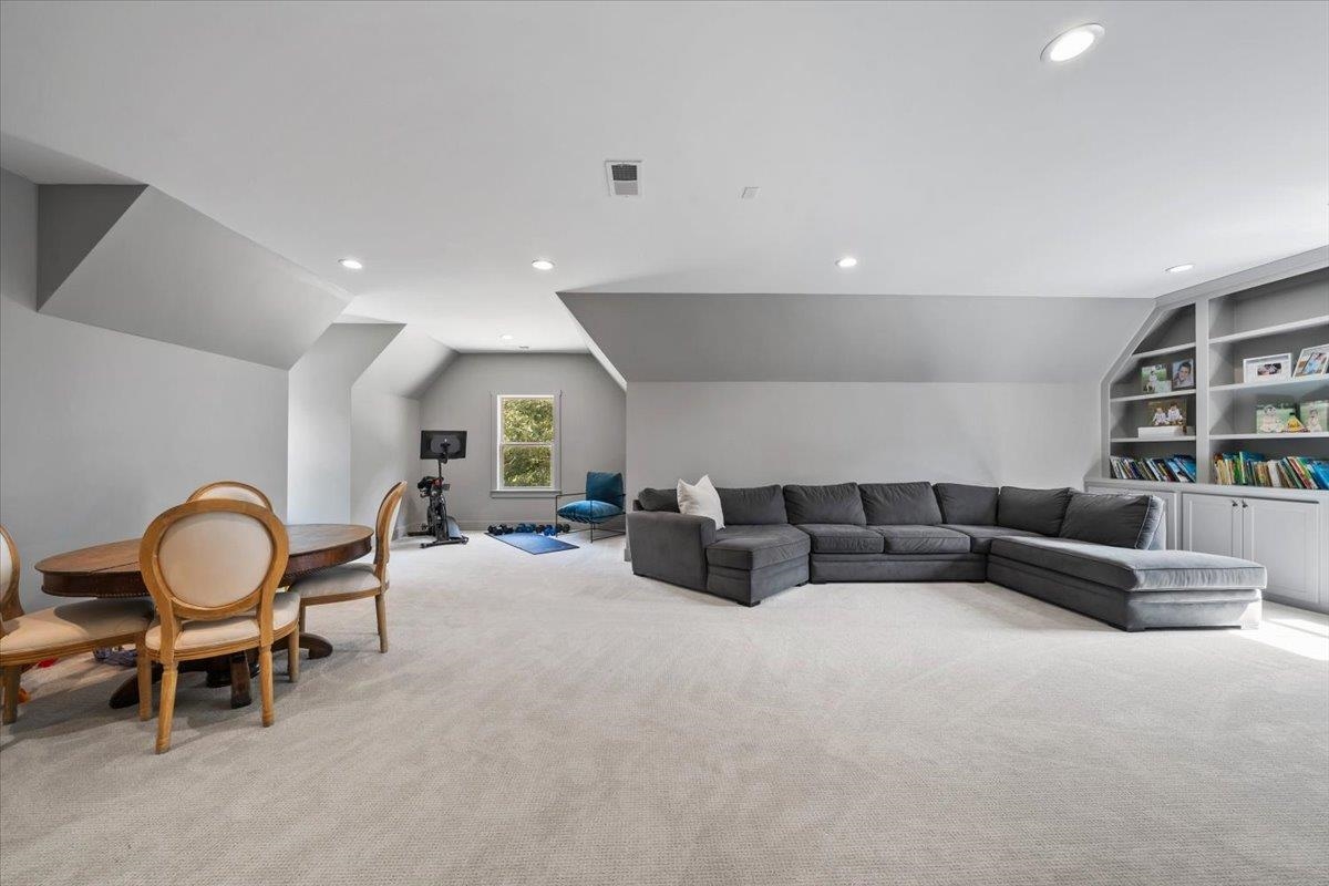 211 S COLLIERVILLE-ARLINGTON RD