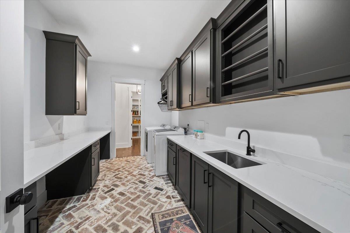 211 S COLLIERVILLE-ARLINGTON RD