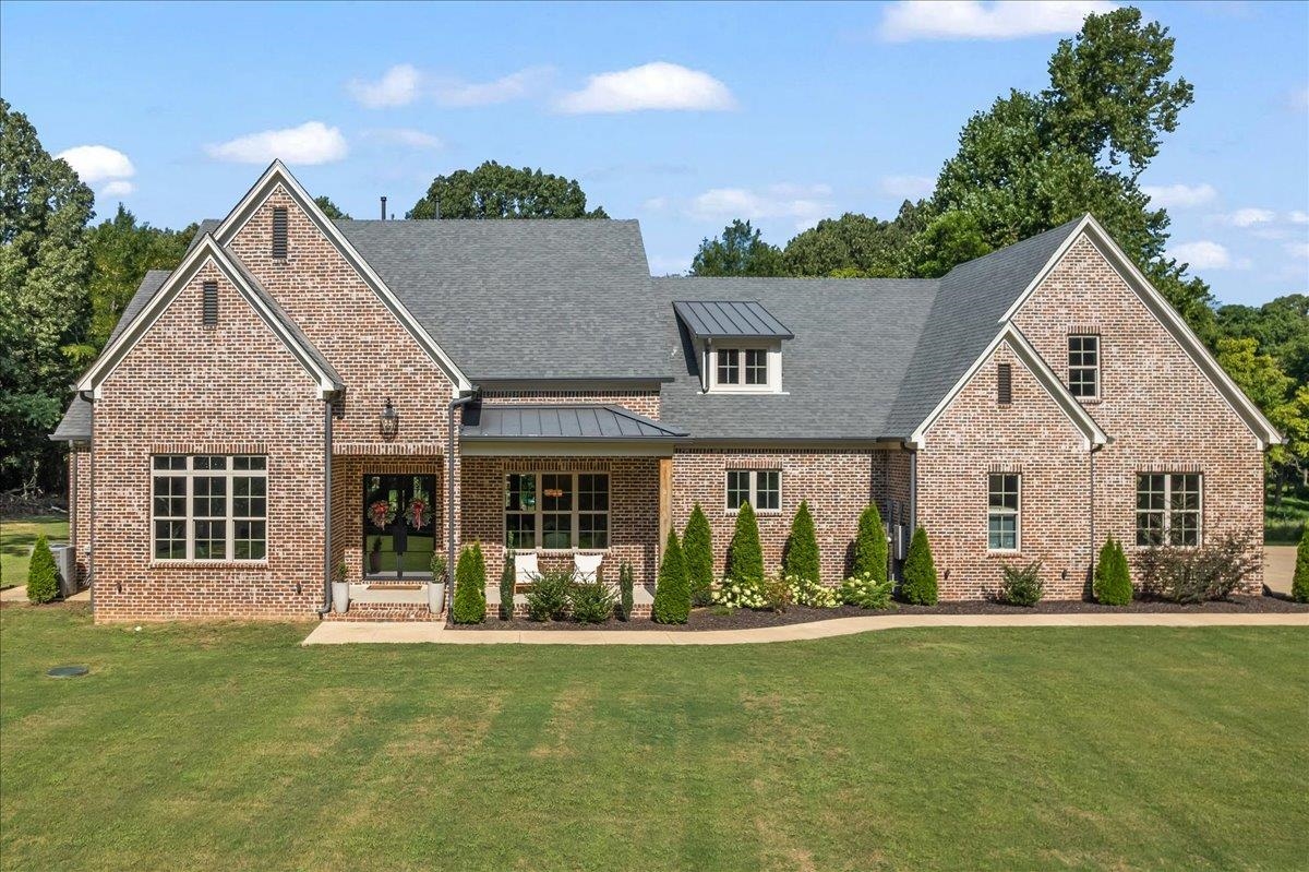 211 S COLLIERVILLE-ARLINGTON RD