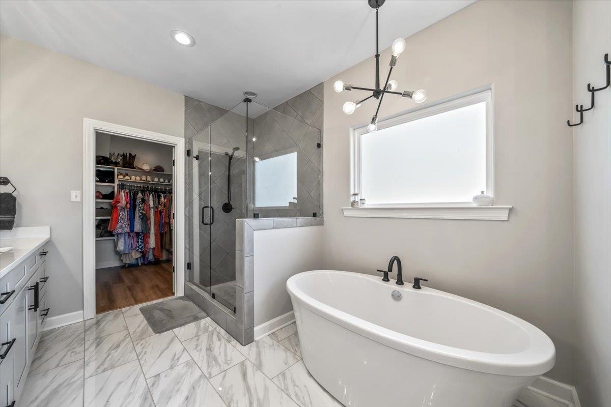 255 LONE OAK DR