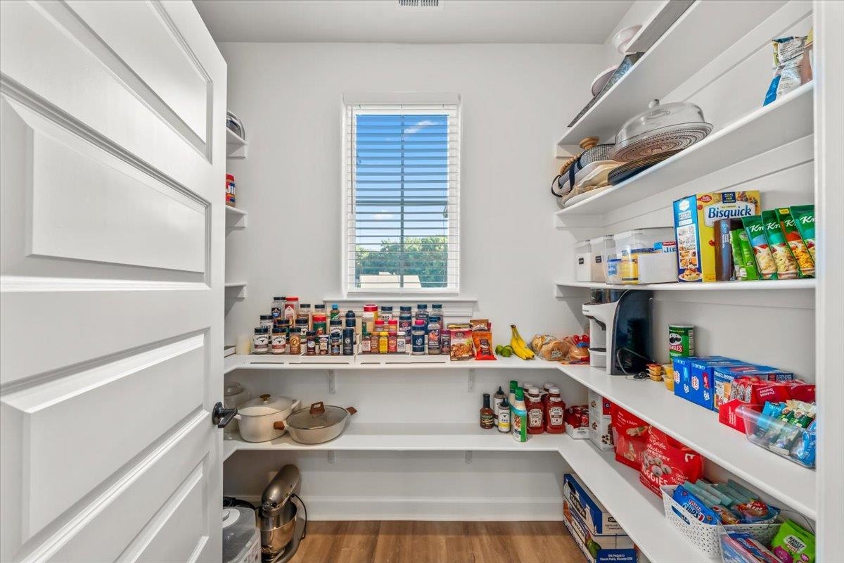 255 LONE OAK DR