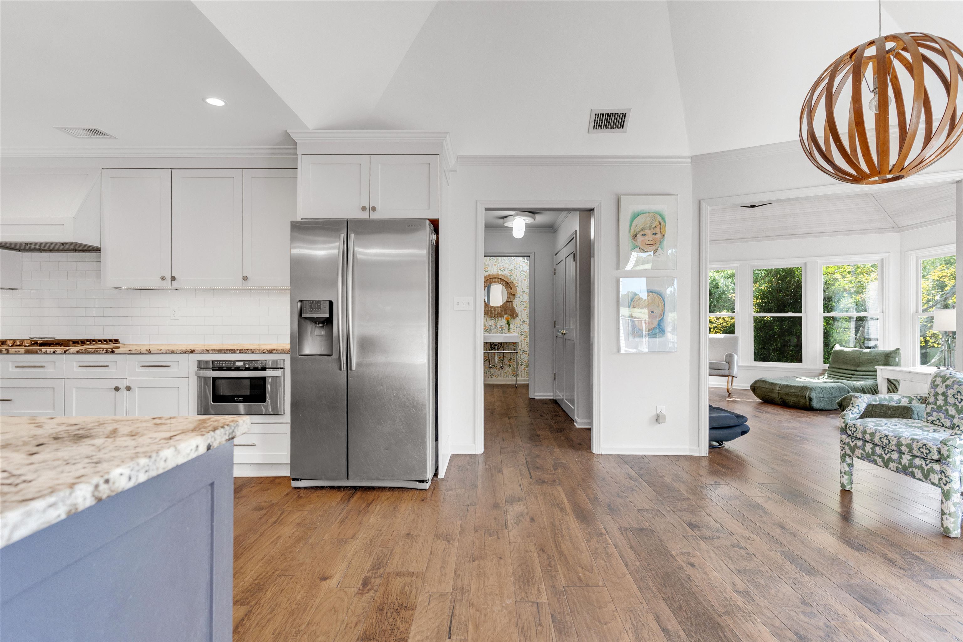 2877 W LEVEE OAKS DR