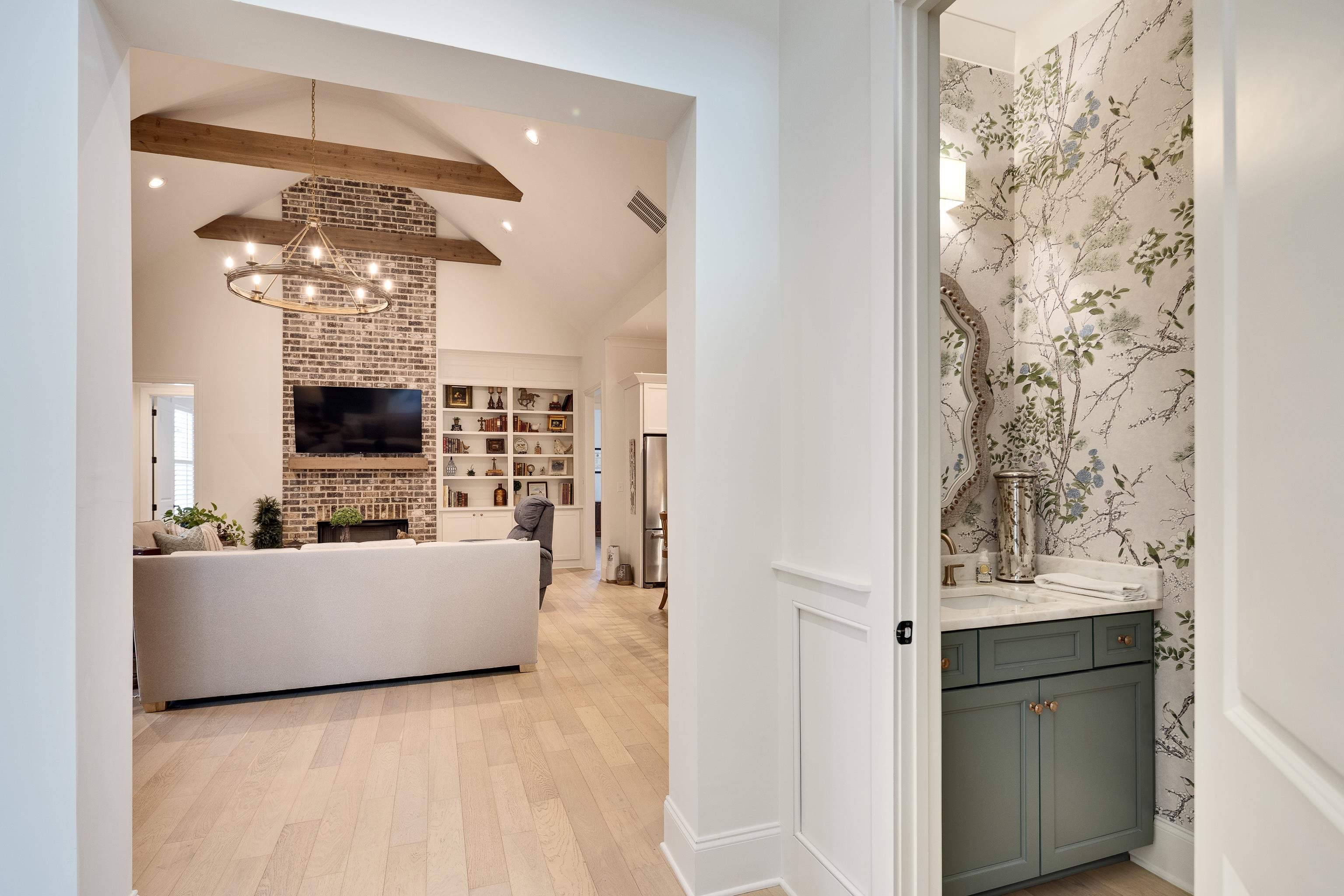 10138 CLIVEDEN CIR S