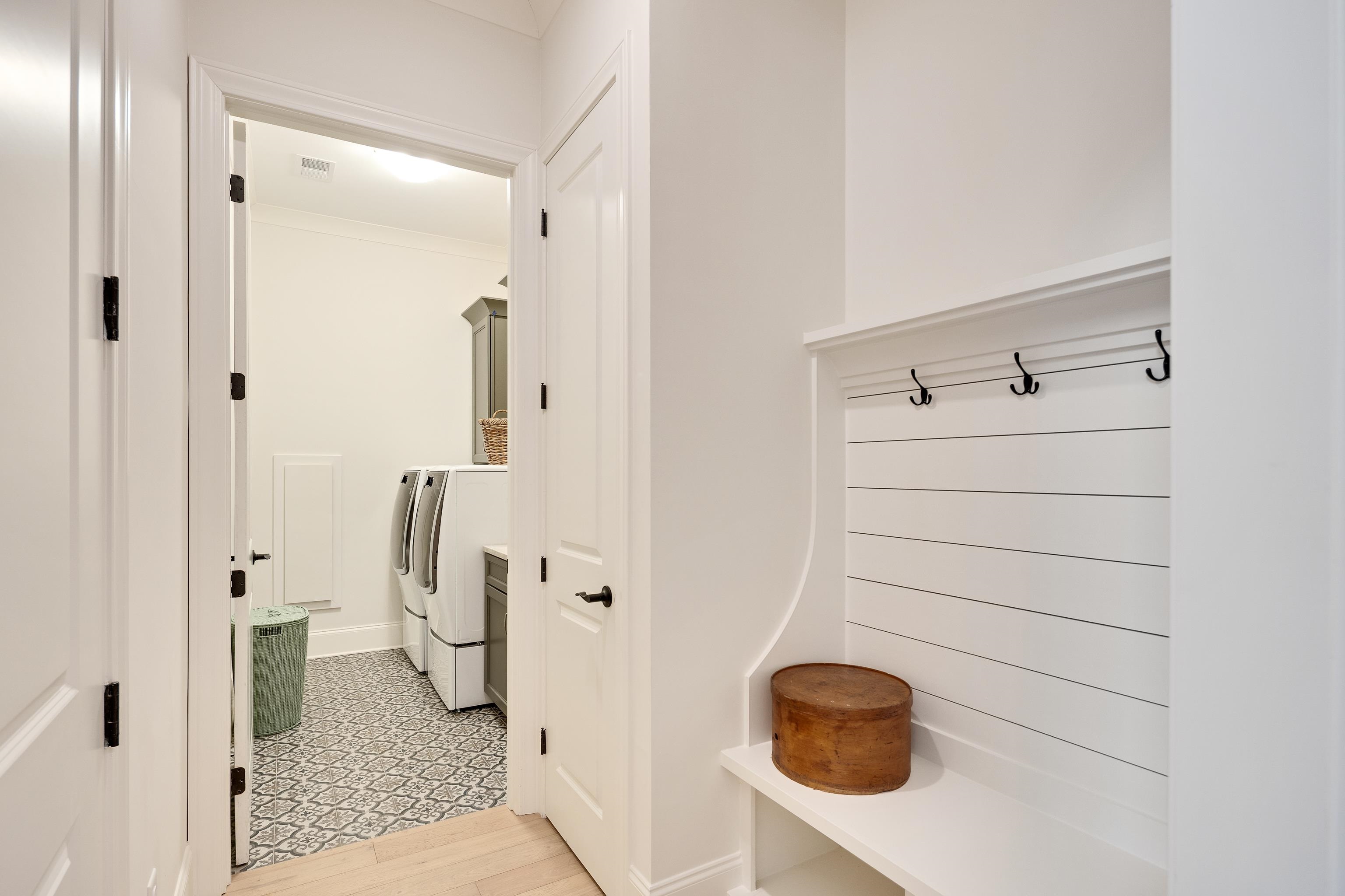 10138 CLIVEDEN CIR S