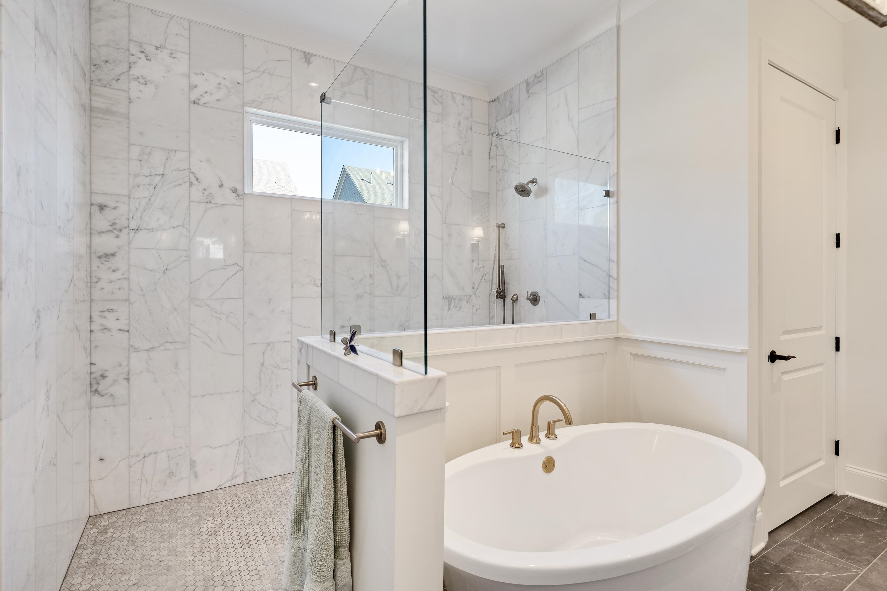 10138 CLIVEDEN CIR S