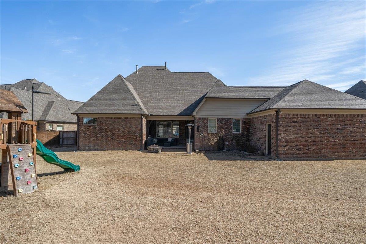 405 SAUNDERS CREEK CIR