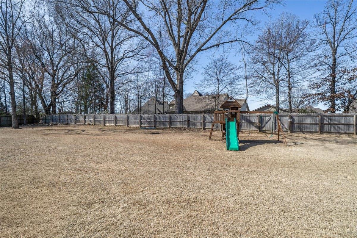 405 SAUNDERS CREEK CIR