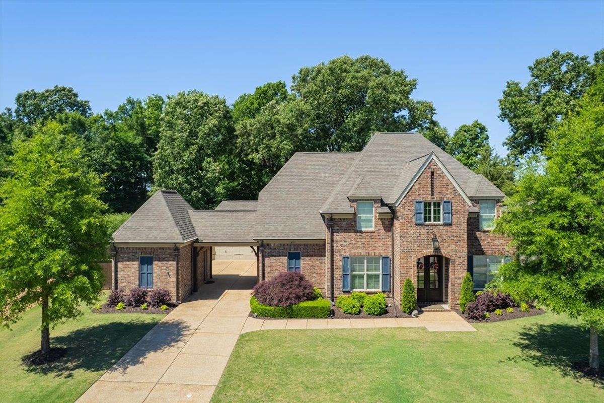 405 SAUNDERS CREEK CIR