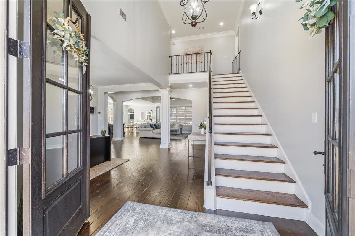 405 SAUNDERS CREEK CIR