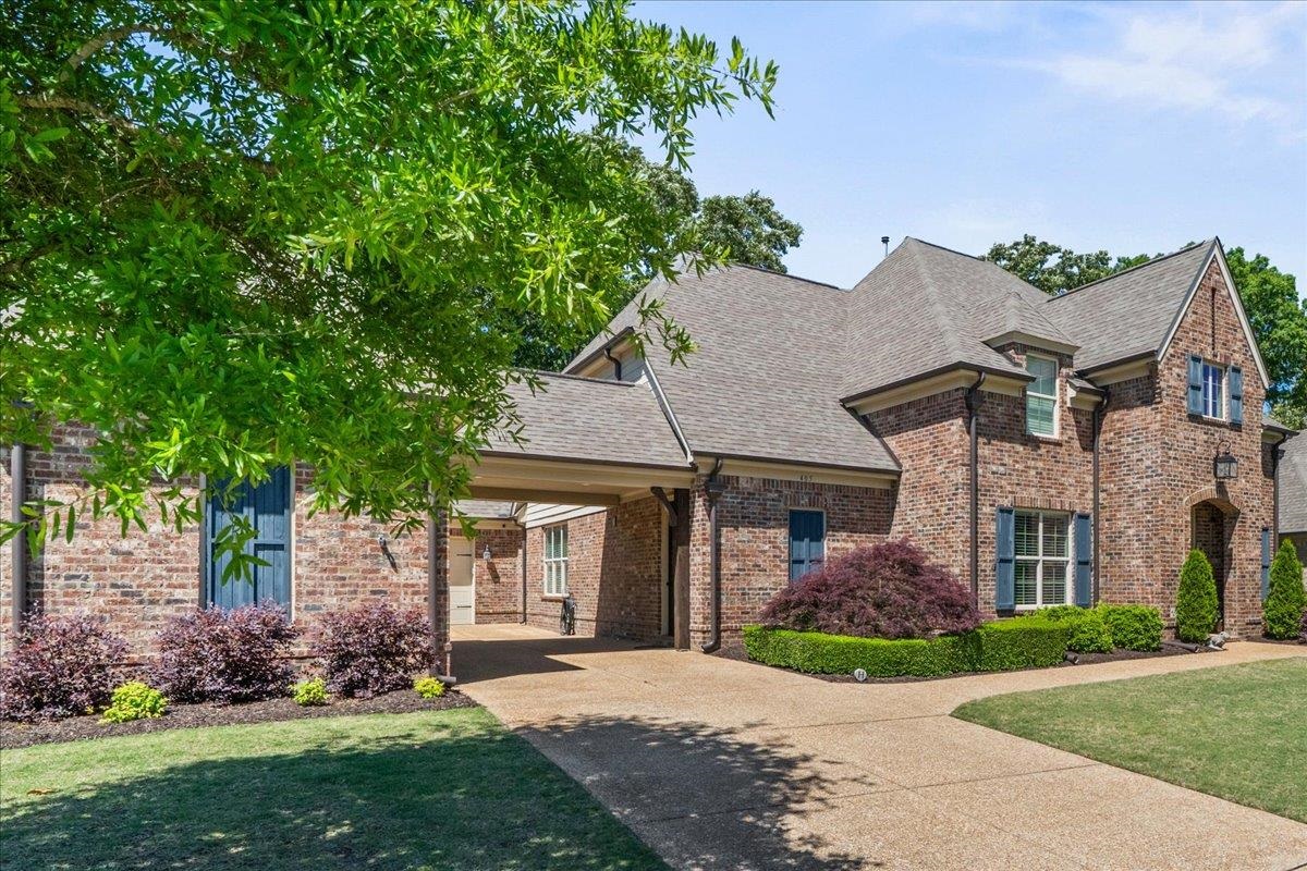 405 SAUNDERS CREEK CIR