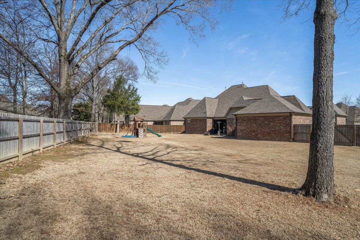 405 SAUNDERS CREEK CIR