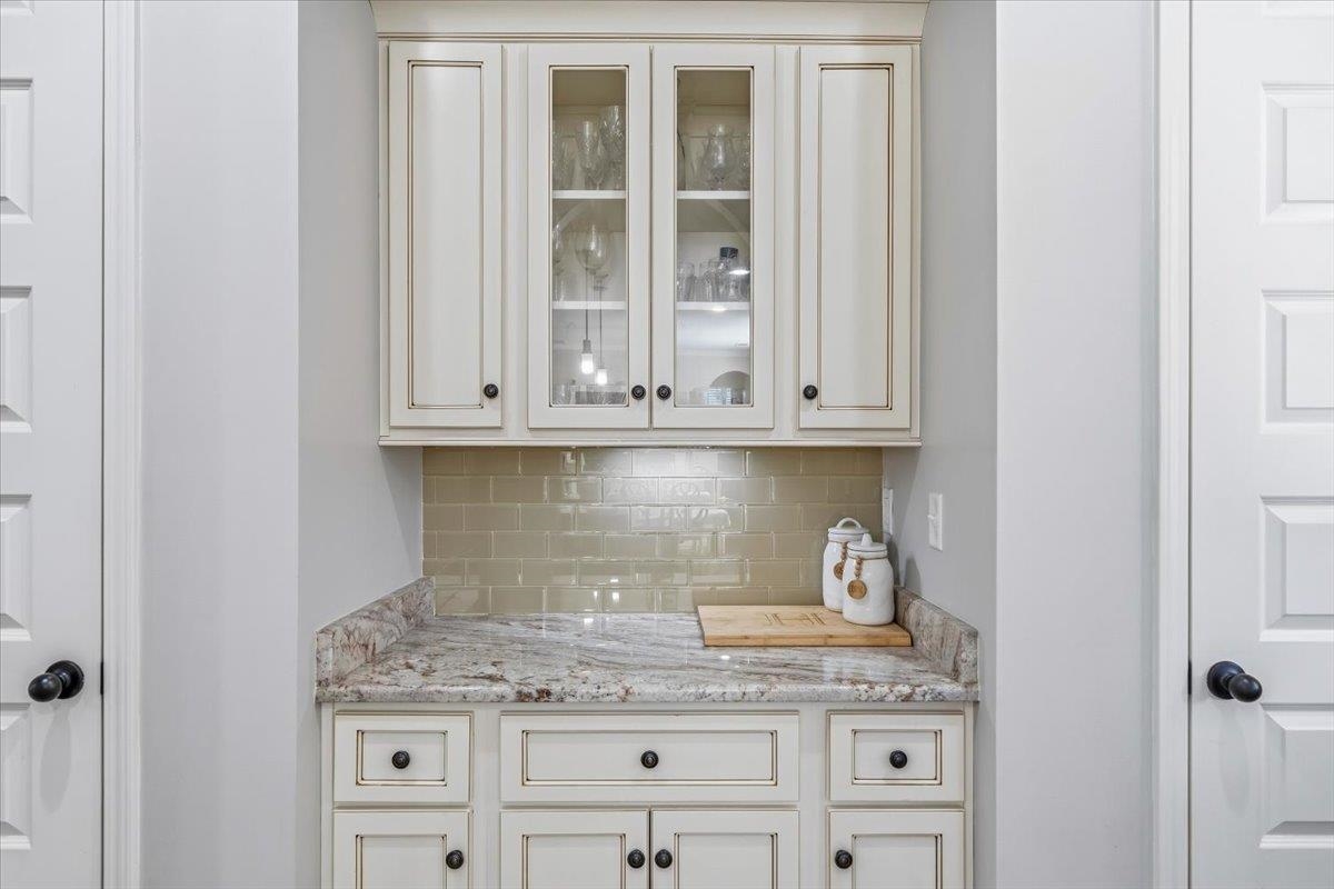 405 SAUNDERS CREEK CIR