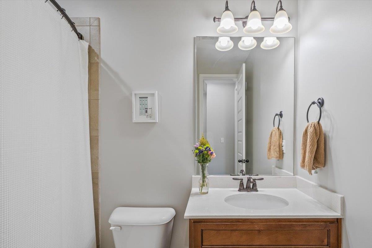 405 SAUNDERS CREEK CIR