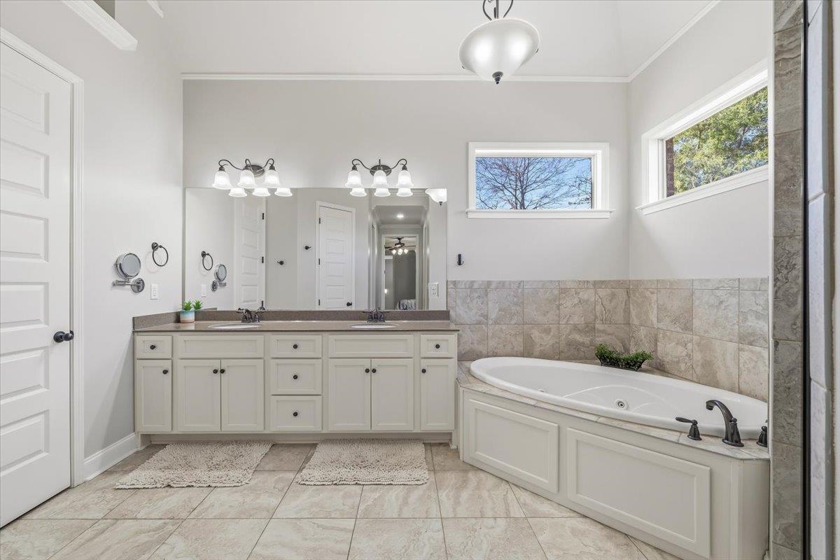 405 SAUNDERS CREEK CIR