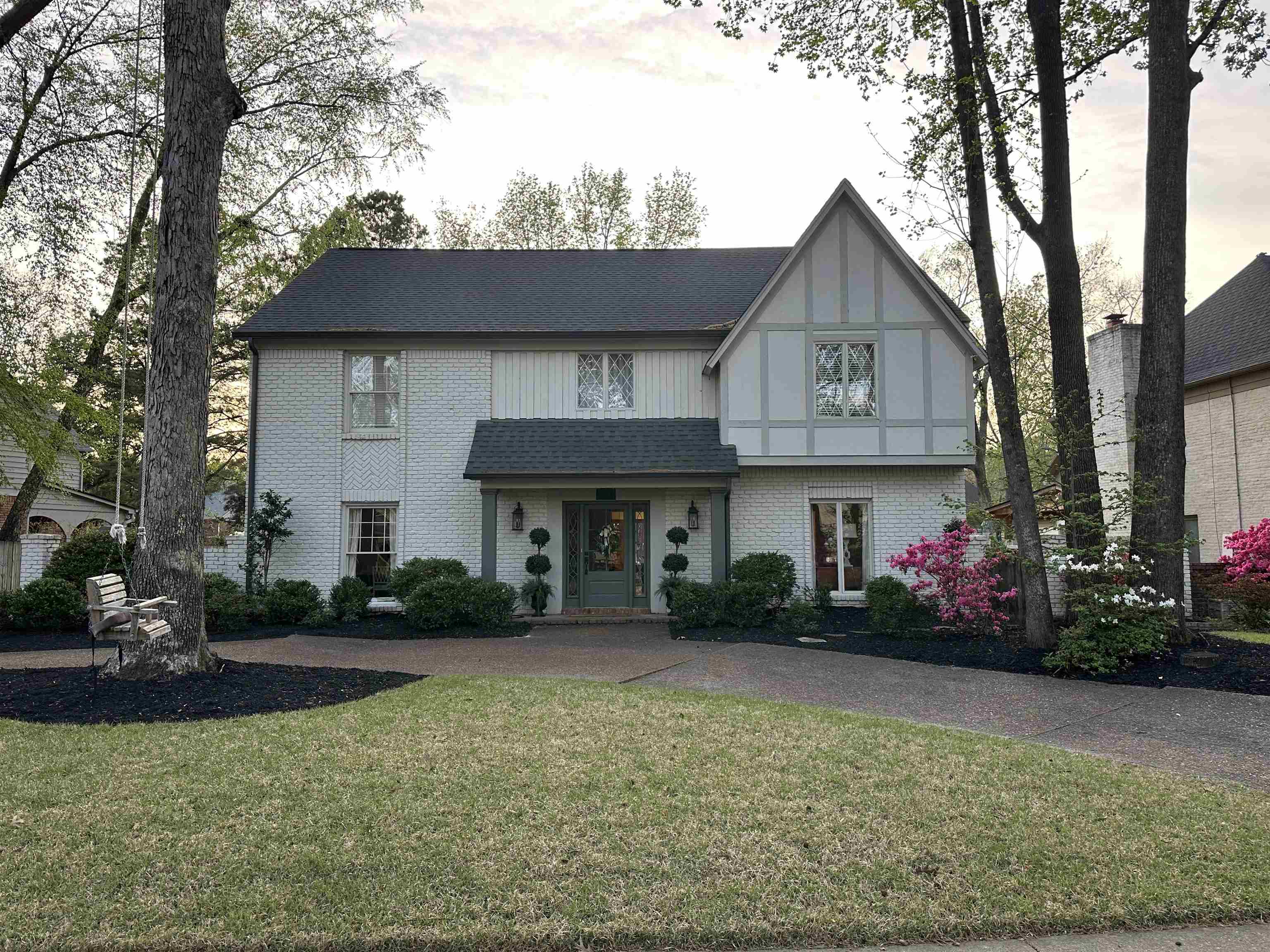 2245 LANSINGWOOD DR