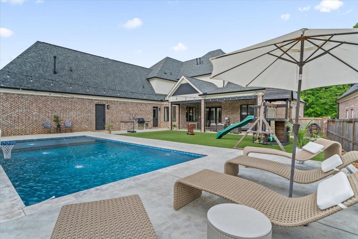 12555 MAGS LN