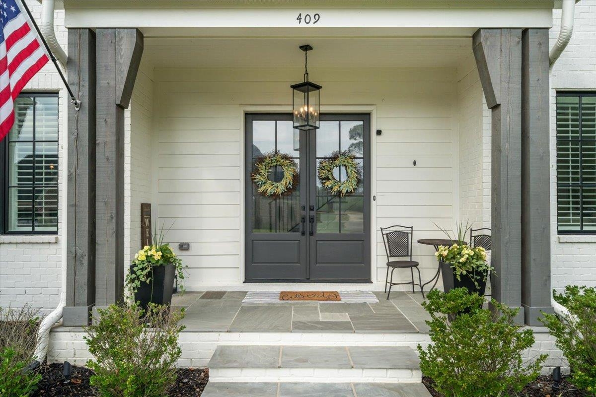 409 SHAMBALA DR