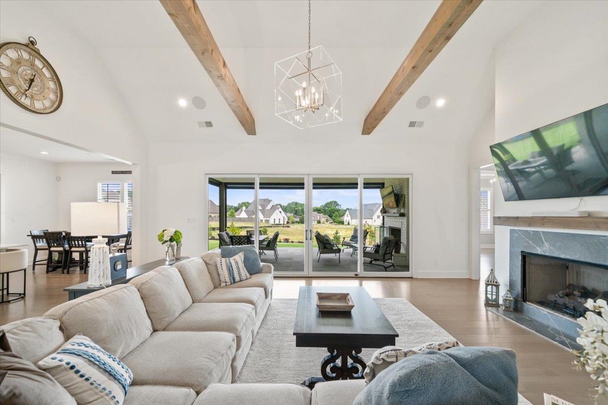 409 SHAMBALA DR