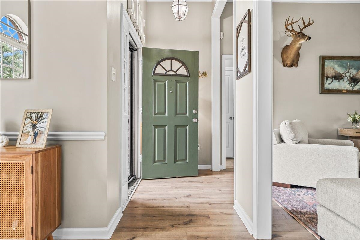 40 ROYAL VIEW CV