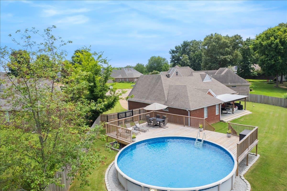 40 ROYAL VIEW CV