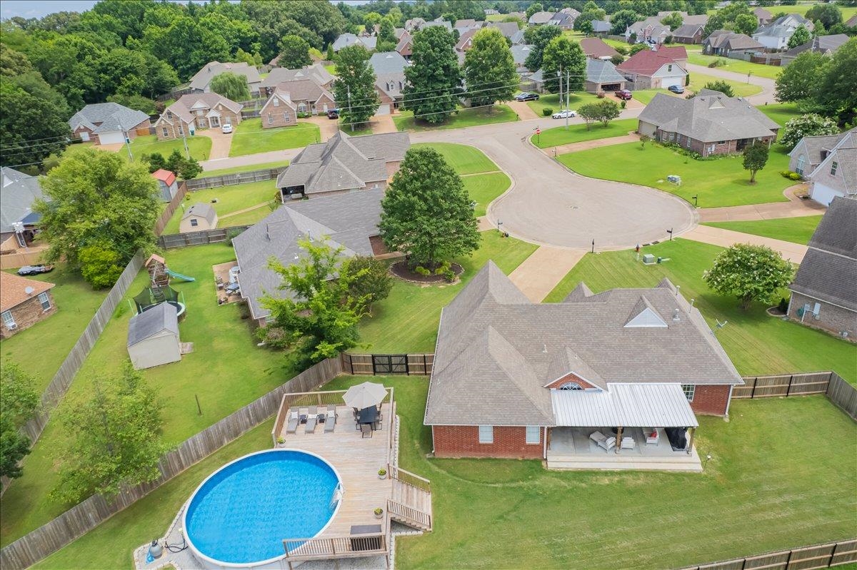 40 ROYAL VIEW CV