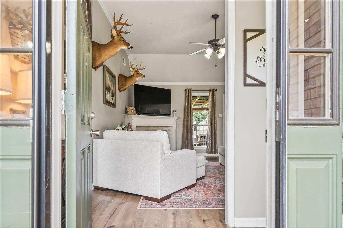 40 ROYAL VIEW CV