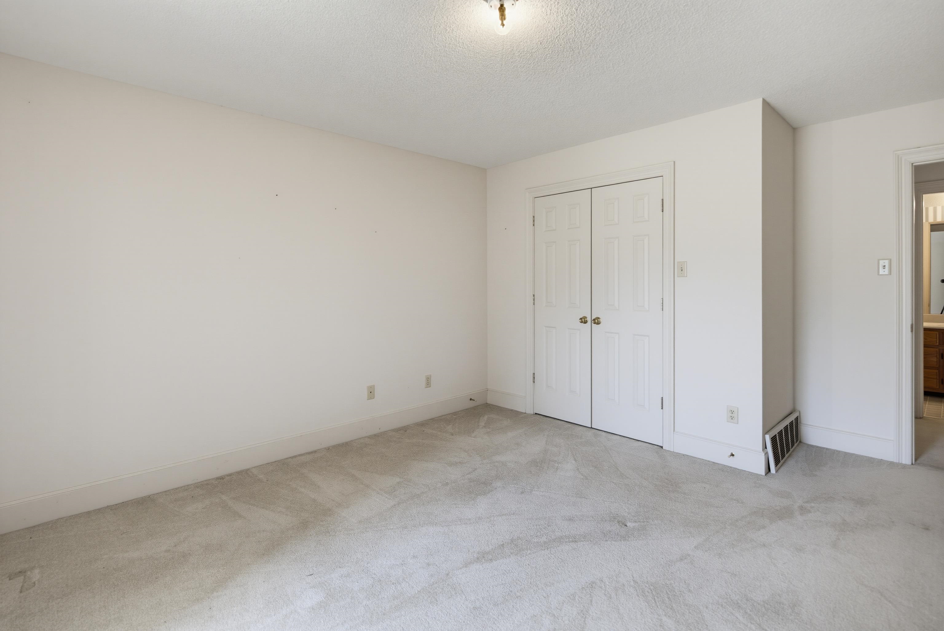 1915 BOBBITT RD