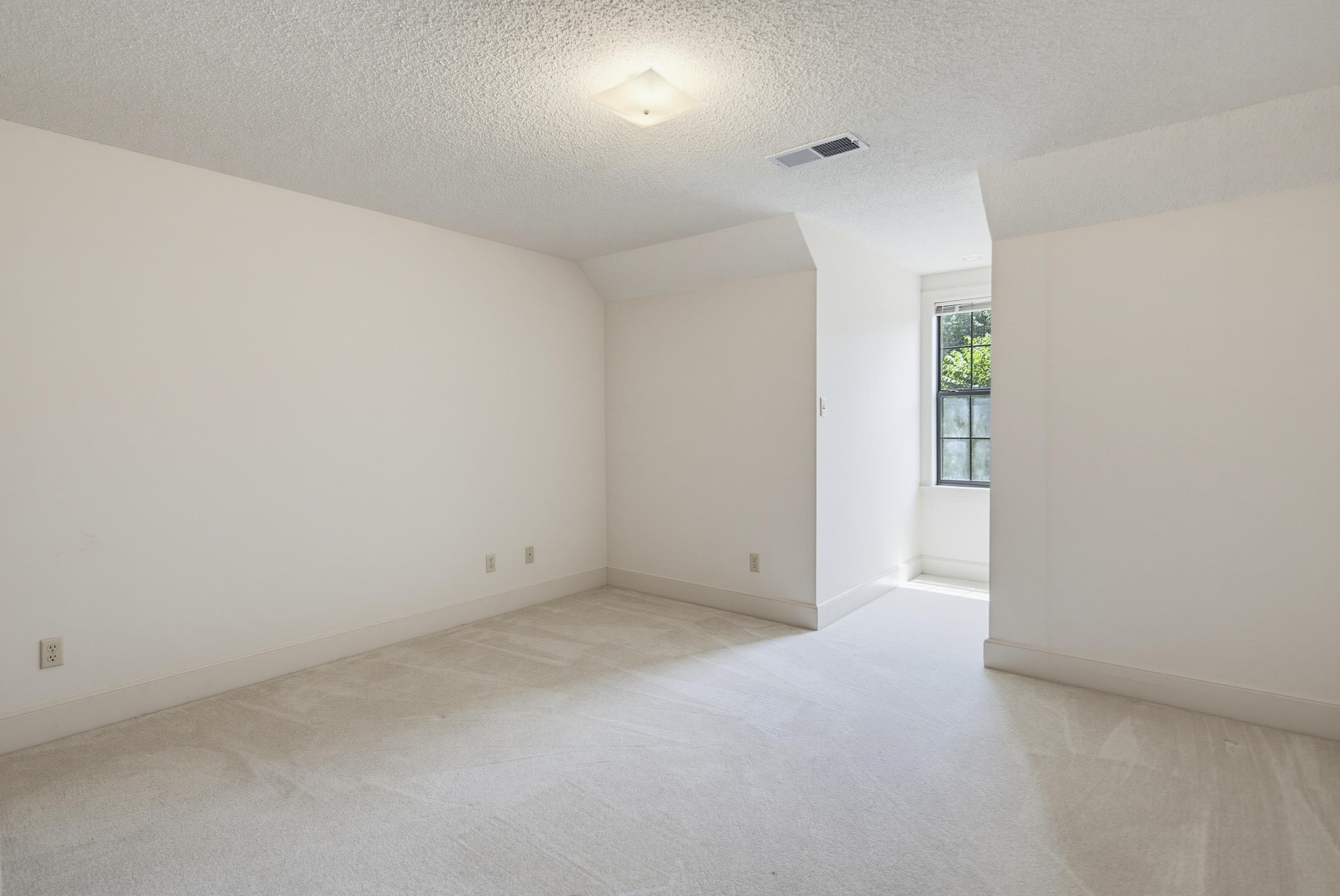 1915 BOBBITT RD