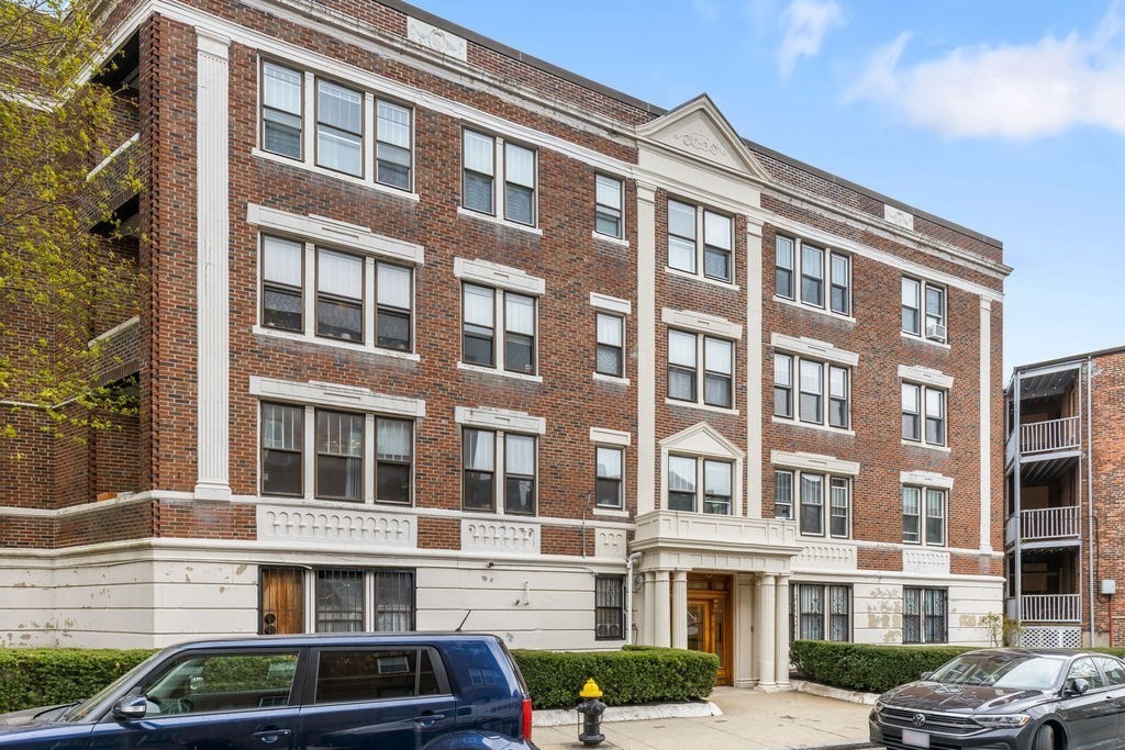 21 Sutherland Rd # 6