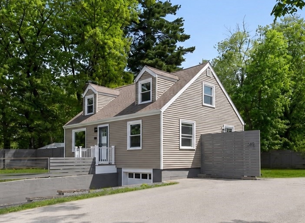 149 Oak St