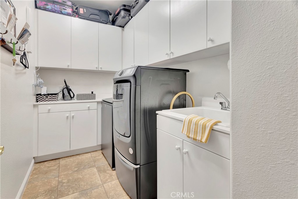 2673 Traditions Loop
