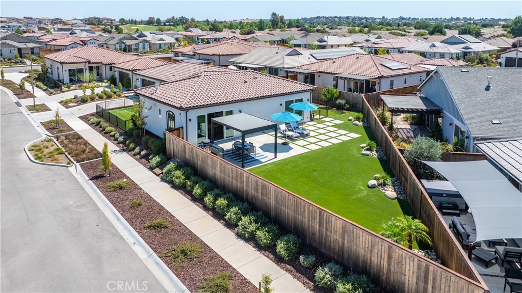 686 Prosecco Lane