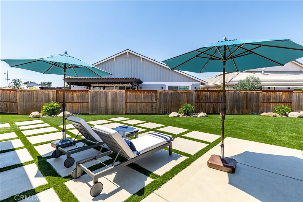 686 Prosecco Lane