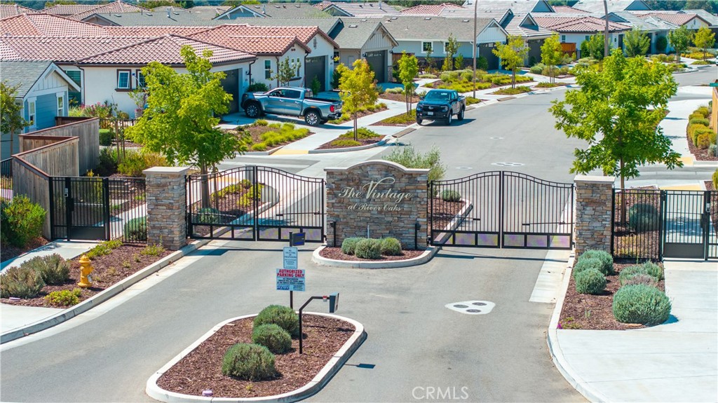 686 Prosecco Lane