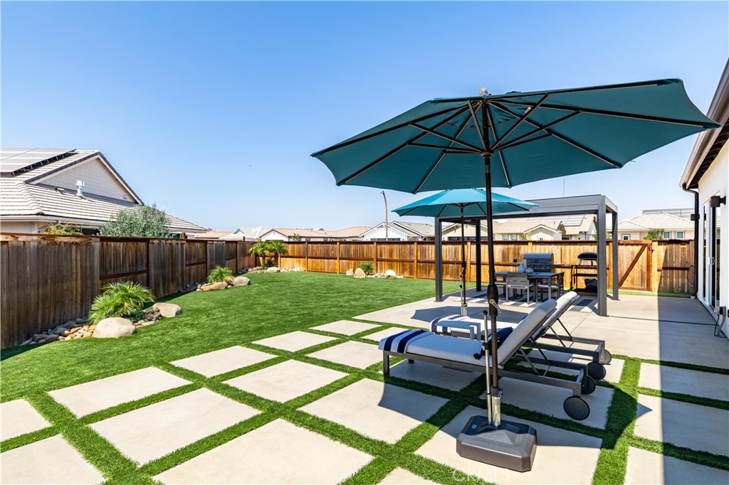 686 Prosecco Lane