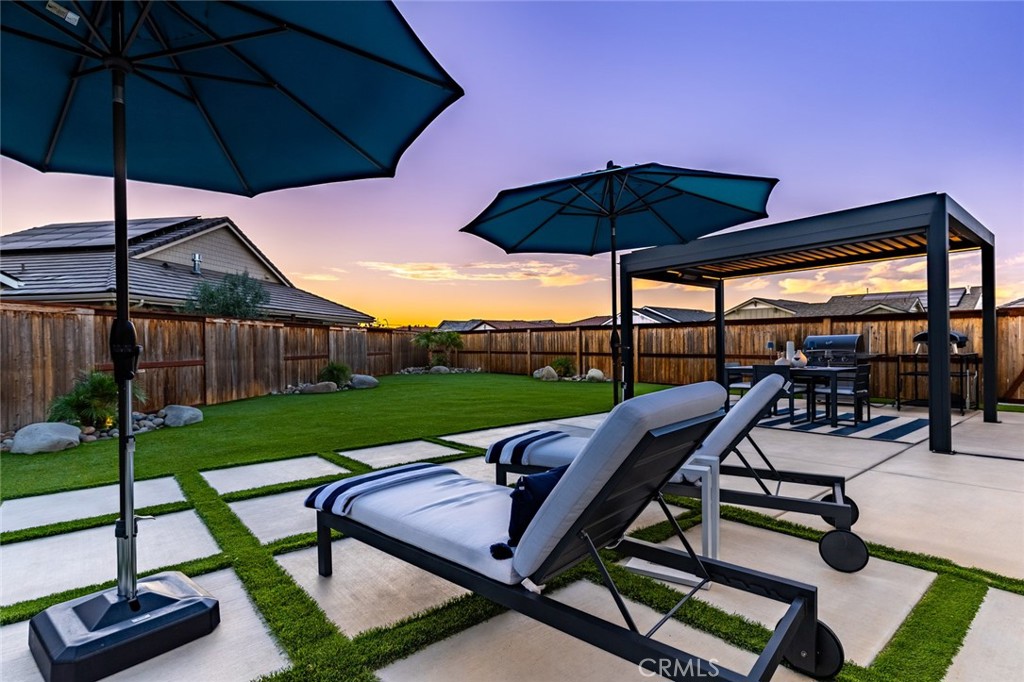 686 Prosecco Lane