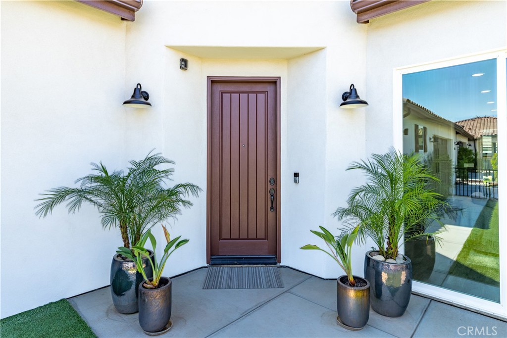 686 Prosecco Lane