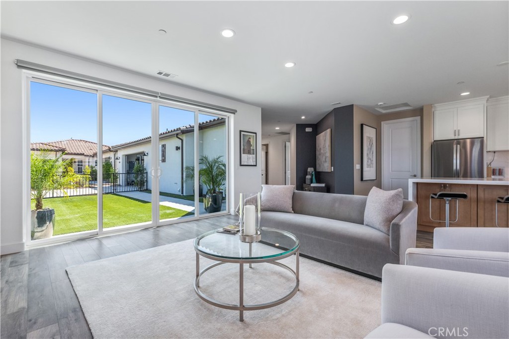 686 Prosecco Lane