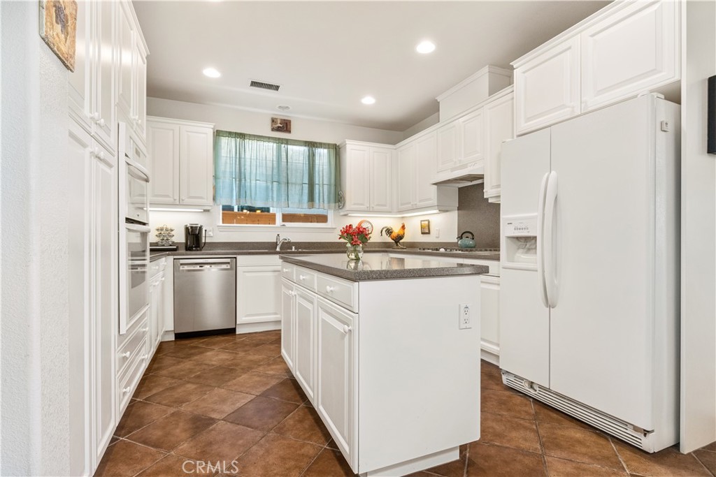 2457 Clubhouse Drive