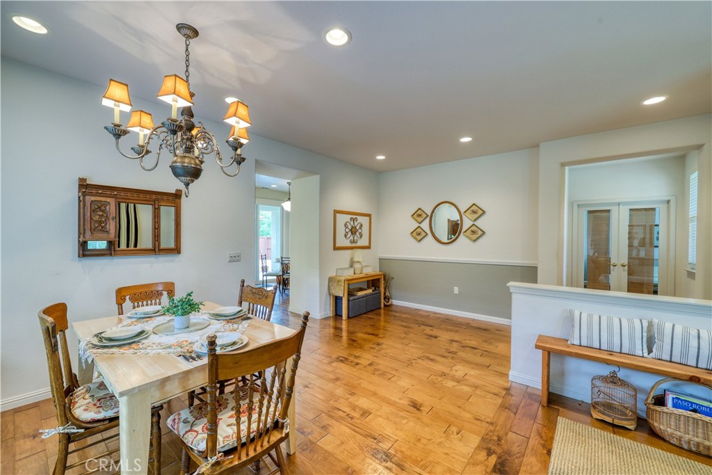 2561 Pasadena Lane