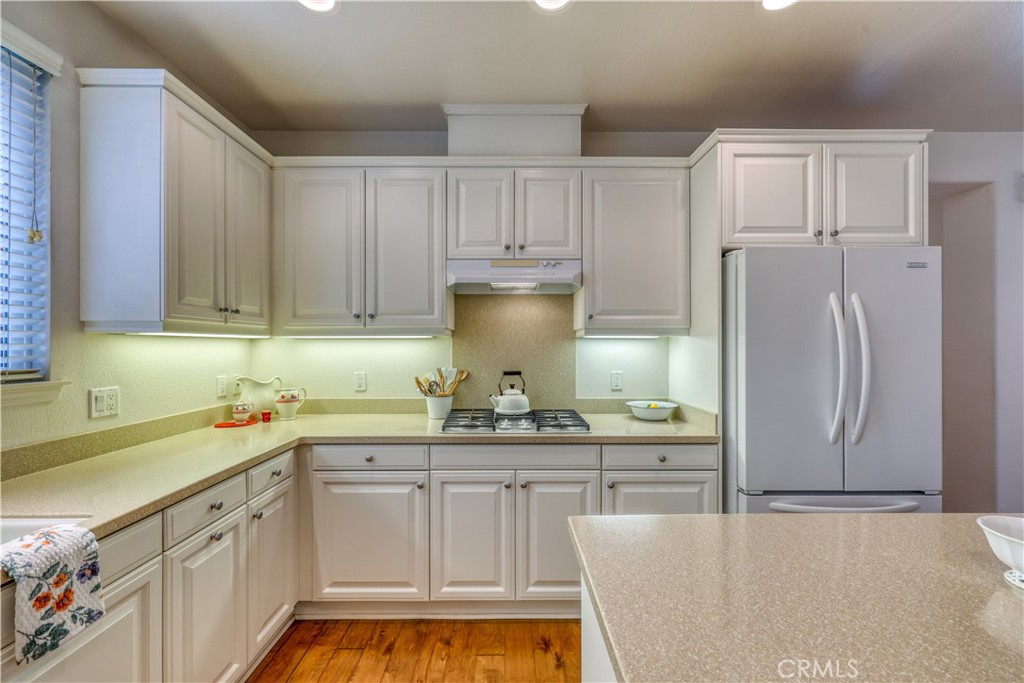 2561 Pasadena Lane