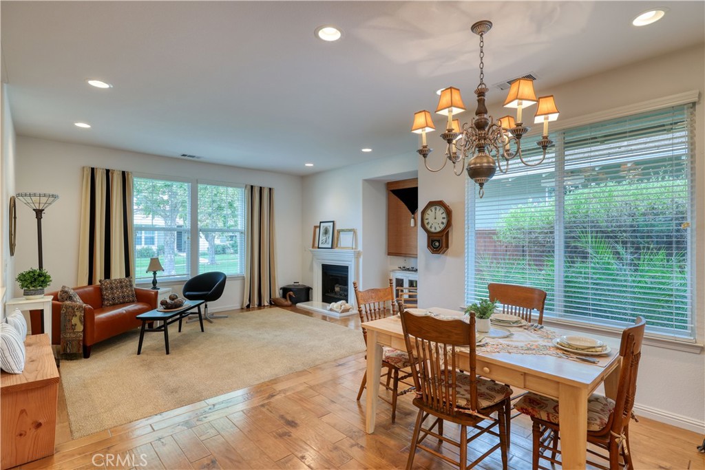 2561 Pasadena Lane